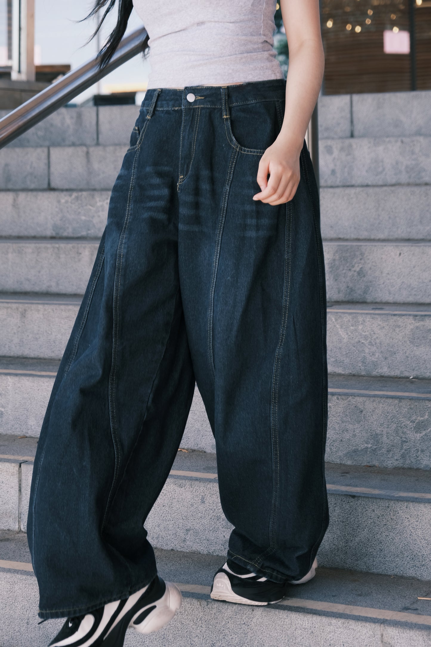 Signature Flow Balloon Shape Denim